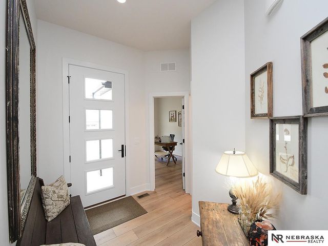 9121 Marbella Drive, Lincoln, NE 68520