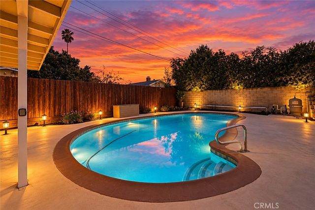 352 N Westridge Avenue, Glendora, CA 91741