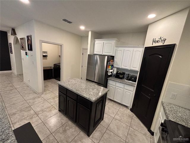 2521 Antelope Canyon Street, Edinburg, TX 78541