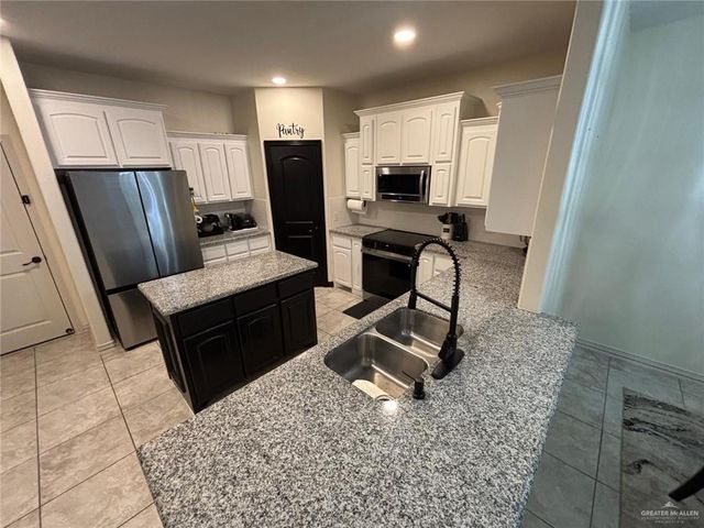 2521 Antelope Canyon Street, Edinburg, TX 78541