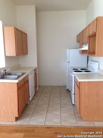 6314 GREENTOP DR, San Antonio, TX 78233