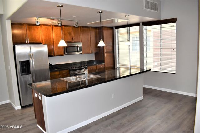 6745 N 93RD Avenue 1143, Glendale, AZ 85305