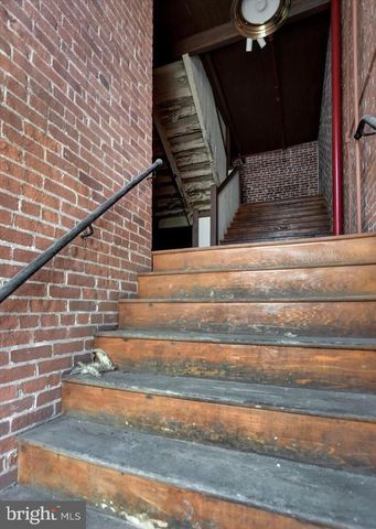 904 MULBERRY ST, Reading, PA 19604