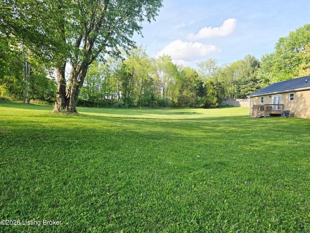 1518 Deering Ln, Radcliff, KY 40160