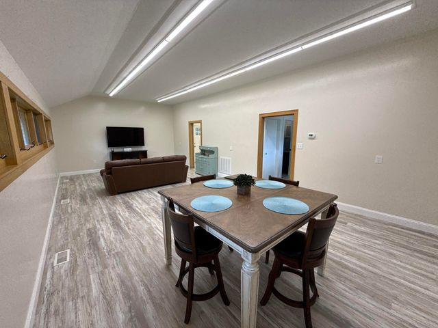 136 Freedom LN, Newport, VA 24128