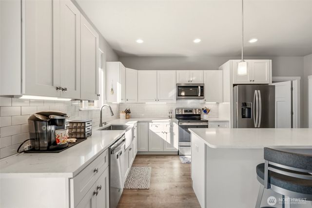 1006 6th Avenue NE, Ephrata, WA 98823