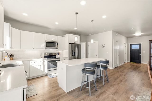 1006 6th Avenue NE, Ephrata, WA 98823