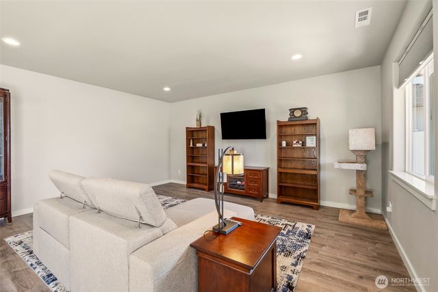 1006 6th Avenue NE, Ephrata, WA 98823