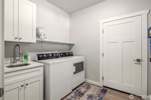 1006 6th Avenue NE, Ephrata, WA 98823