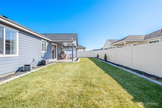 1006 6th Avenue NE, Ephrata, WA 98823