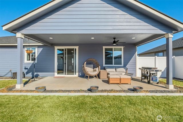 1006 6th Avenue NE, Ephrata, WA 98823