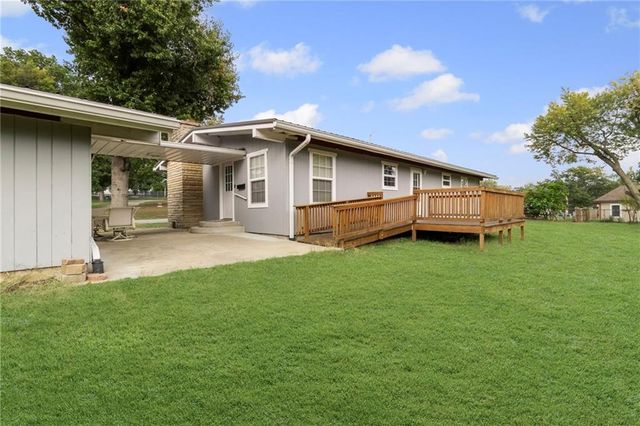 702 E 6th Street, Carrollton, MO 64633