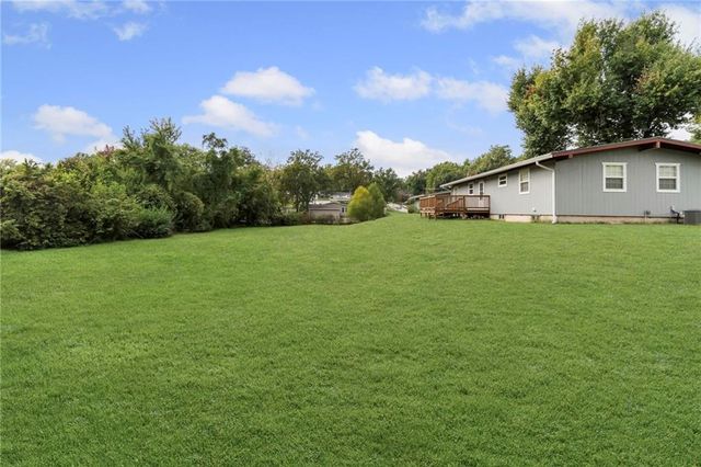 702 E 6th Street, Carrollton, MO 64633