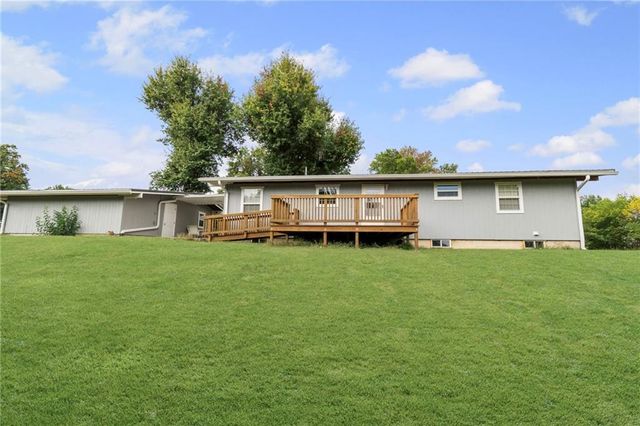 702 E 6th Street, Carrollton, MO 64633