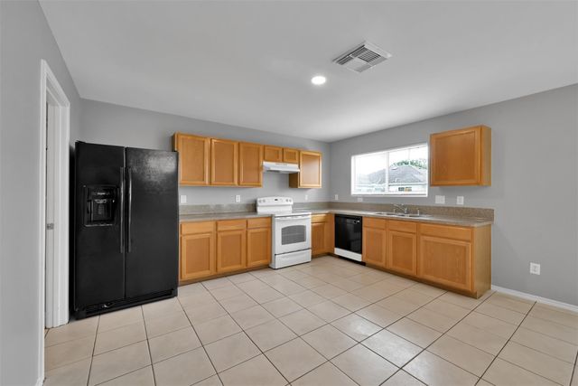 502 Birch Cluster Court, Conroe, TX 77301