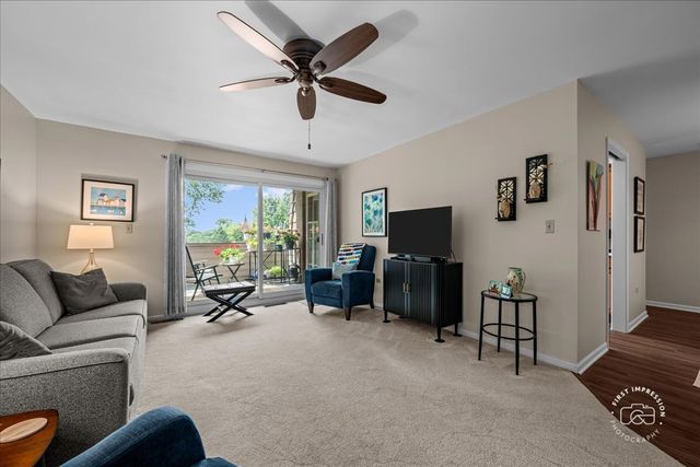 1730 W Galena Boulevard 304W, Aurora, IL 60506