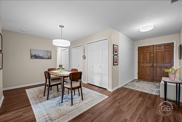 1730 W Galena Boulevard 304W, Aurora, IL 60506