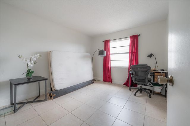 7210 N MANHATTAN AVENUE 2324, Tampa, FL 33614