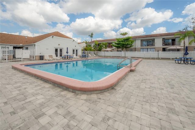 7210 N MANHATTAN AVENUE 2324, Tampa, FL 33614