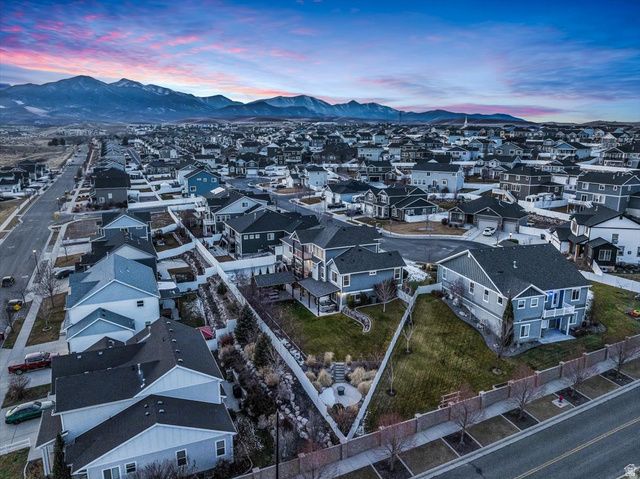 6429 W MAPLE VALLEY CIR, West Jordan, UT 84081