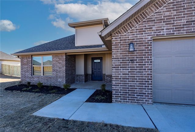 75 W Pitts Street, Farmington, AR 72730