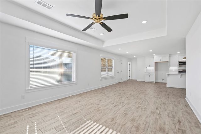 75 W Pitts Street, Farmington, AR 72730