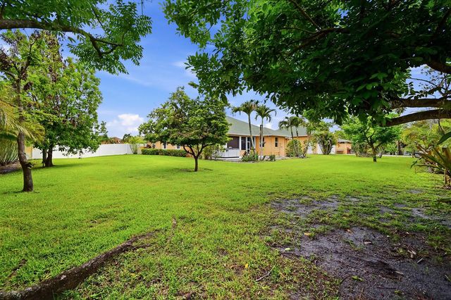 14310 N 85th Rd Road N, Loxahatchee, FL 33470