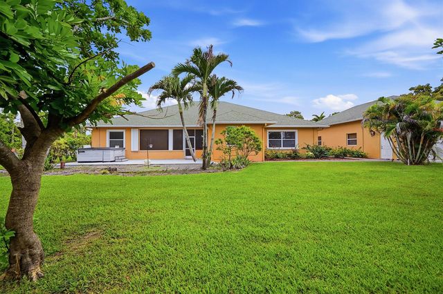 14310 N 85th Rd Road N, Loxahatchee, FL 33470