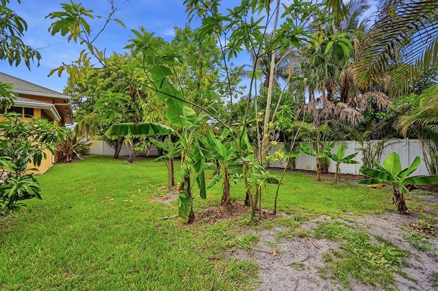 14310 N 85th Rd Road N, Loxahatchee, FL 33470