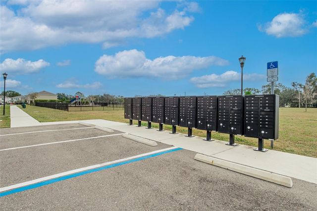 7511 ROSEWOOD GARDEN LOOP, Tampa, FL 33637