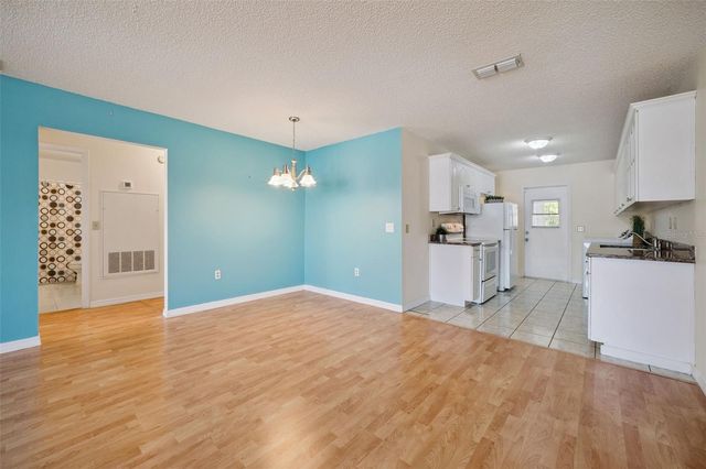 283 WINTER RIDGE BOULEVARD 283, Winter Haven, FL 33881