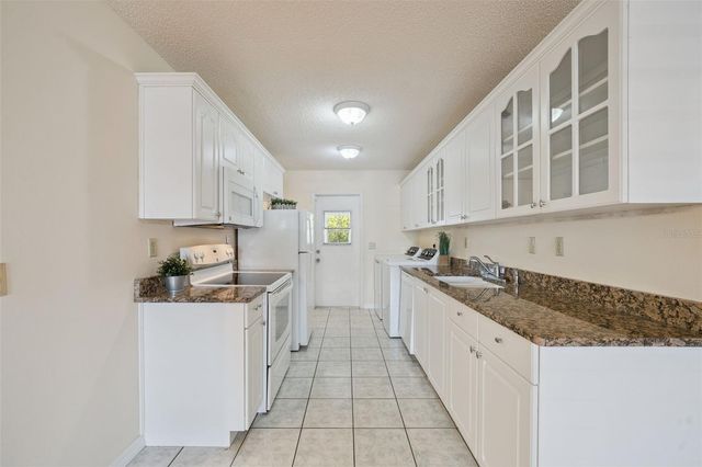 283 WINTER RIDGE BOULEVARD 283, Winter Haven, FL 33881