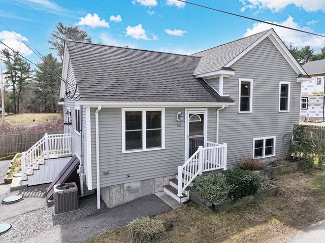 18 Russell St, Westport, MA 02790