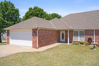 1016 Taylor Drive 1, Bartlesville, OK 74006