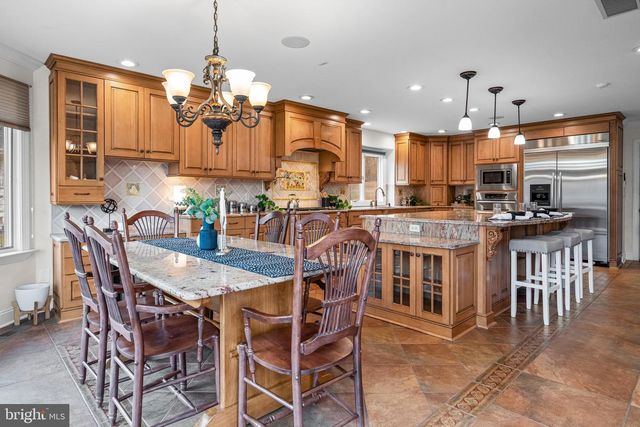 7305 LONGFIELD DR, Kingsville, MD 21087