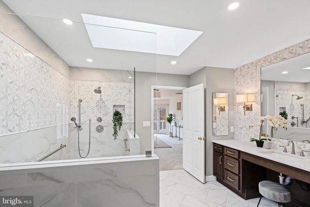 7305 LONGFIELD DR, Kingsville, MD 21087