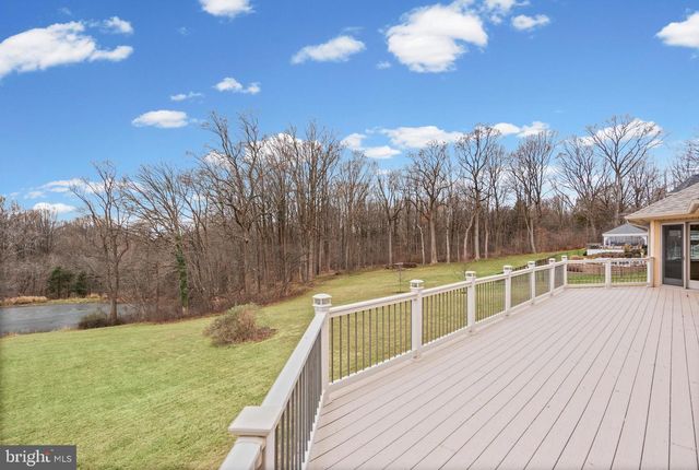 7305 LONGFIELD DR, Kingsville, MD 21087