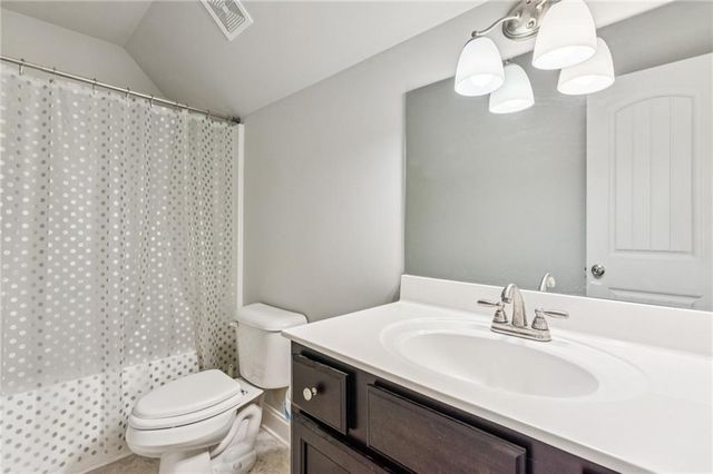 221 Charlotte Drive, Hoschton, GA 30548