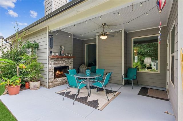 221 Charlotte Drive, Hoschton, GA 30548