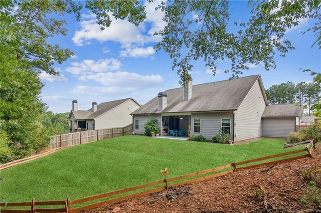 221 Charlotte Drive, Hoschton, GA 30548