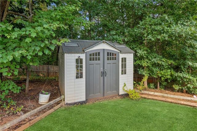 221 Charlotte Drive, Hoschton, GA 30548