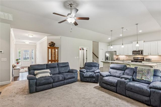 221 Charlotte Drive, Hoschton, GA 30548