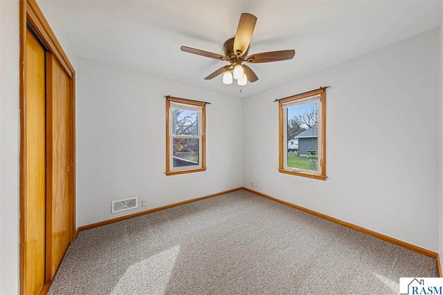 1235 E Main Street, Mankato, MN 56001