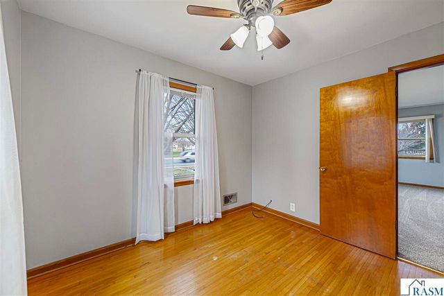 1235 E Main Street, Mankato, MN 56001