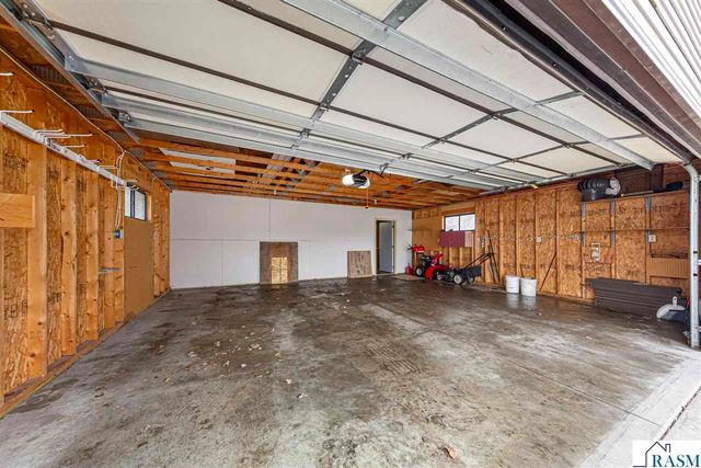 1235 E Main Street, Mankato, MN 56001