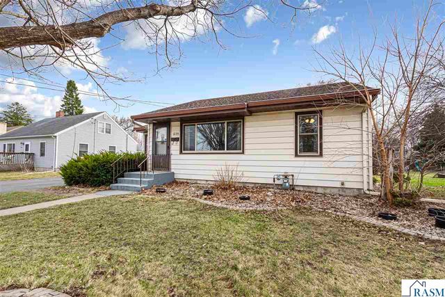 1235 E Main Street, Mankato, MN 56001