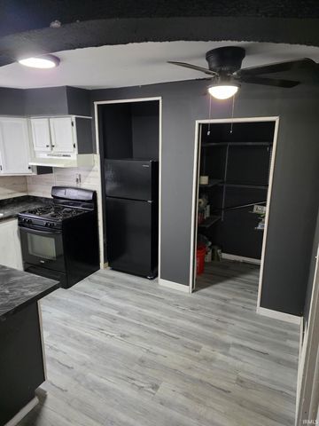 60 N Godfroy, Peru, IN 46970