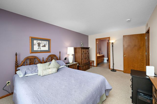 418 Sarazin Street, Shakopee, MN 55379