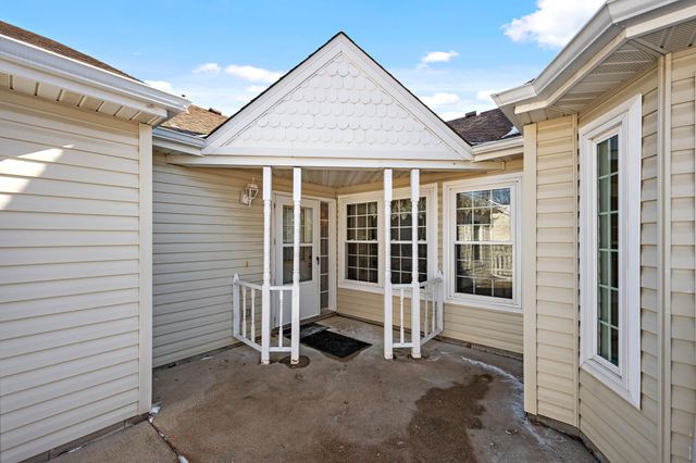 418 Sarazin Street, Shakopee, MN 55379