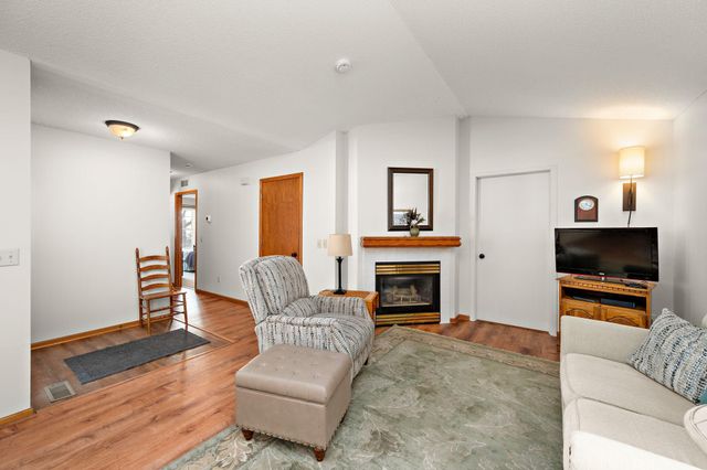 418 Sarazin Street, Shakopee, MN 55379